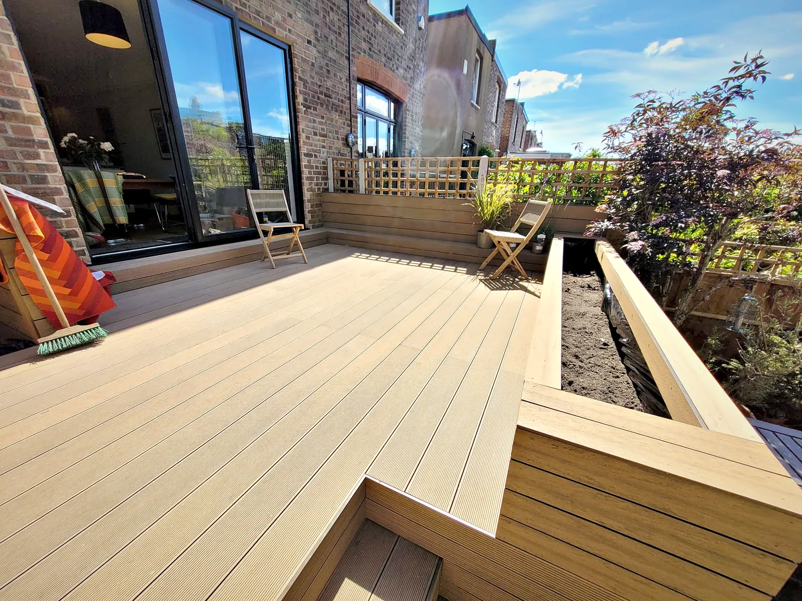 Multi-Level Garden Decking, Finchley — photo 2