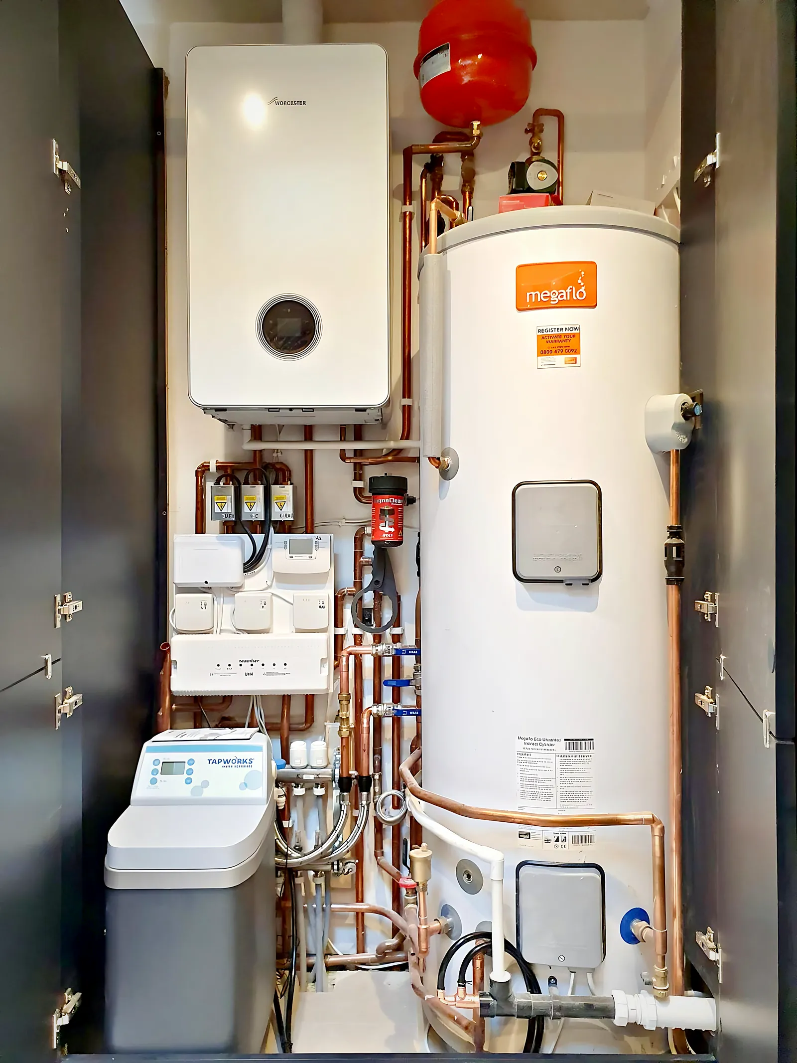 Plant Rooms: Boilers, Cylinders & Manifolds — photo 3