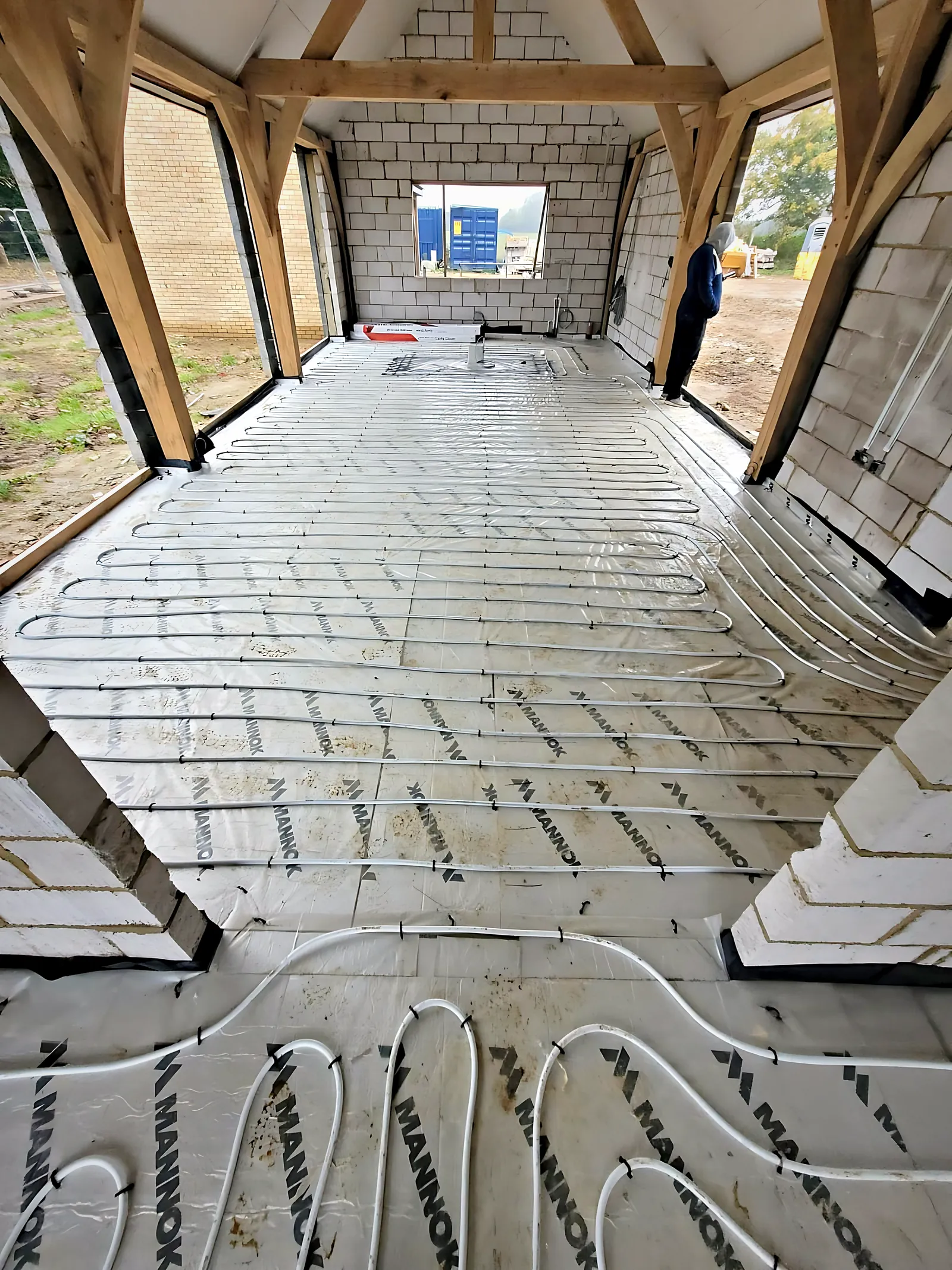 Underfloor Heating, Oak-Frame New Build — photo 2