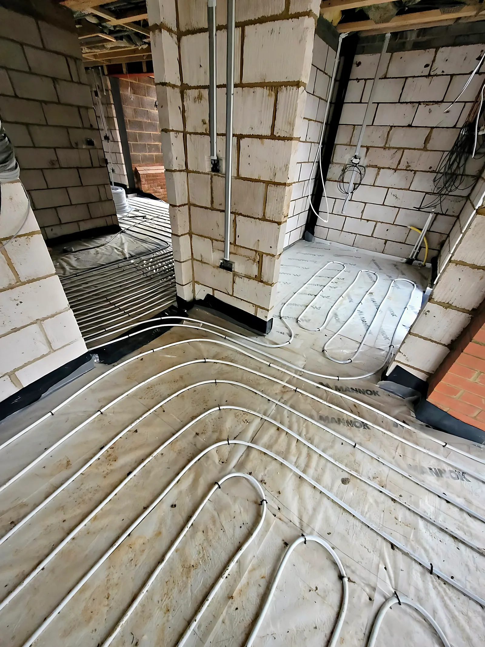 Underfloor Heating, Oak-Frame New Build — photo 8